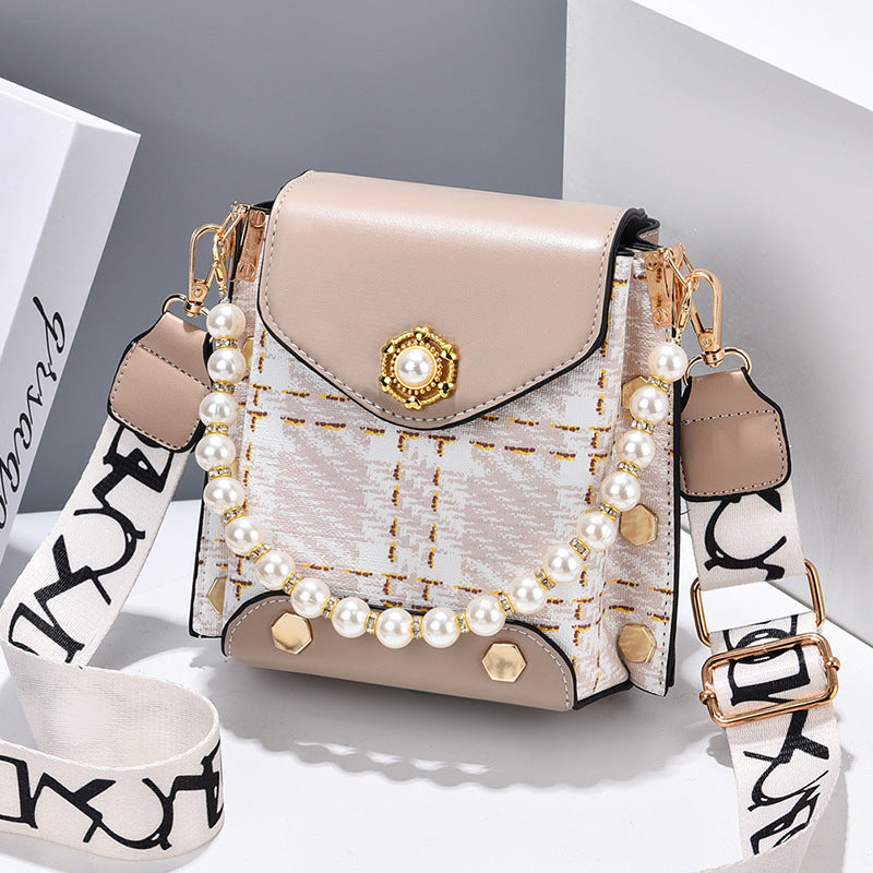 Pearl Lining Classic Shoulder Bag