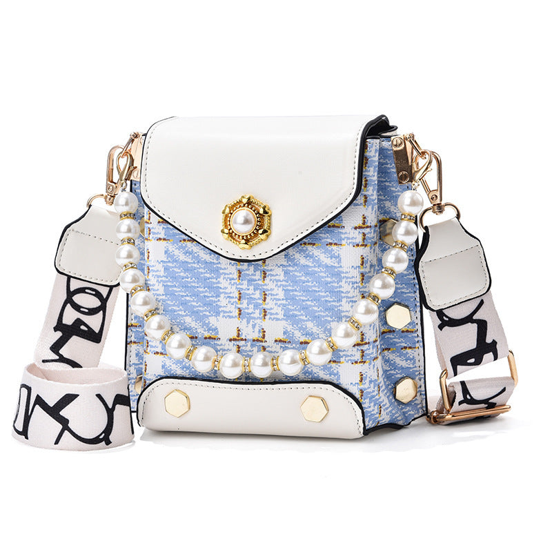 Pearl Lining Classic Shoulder Bag