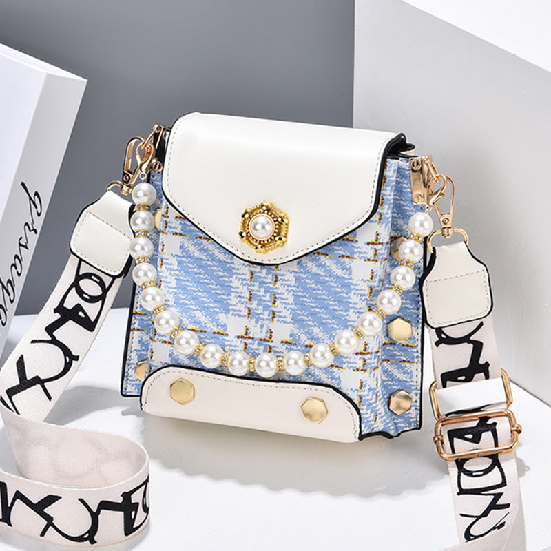 Pearl Lining Classic Shoulder Bag