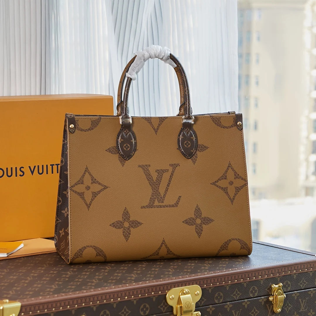 LV Monogram Canvas Onthego MM Vintage Long Strap - Bag