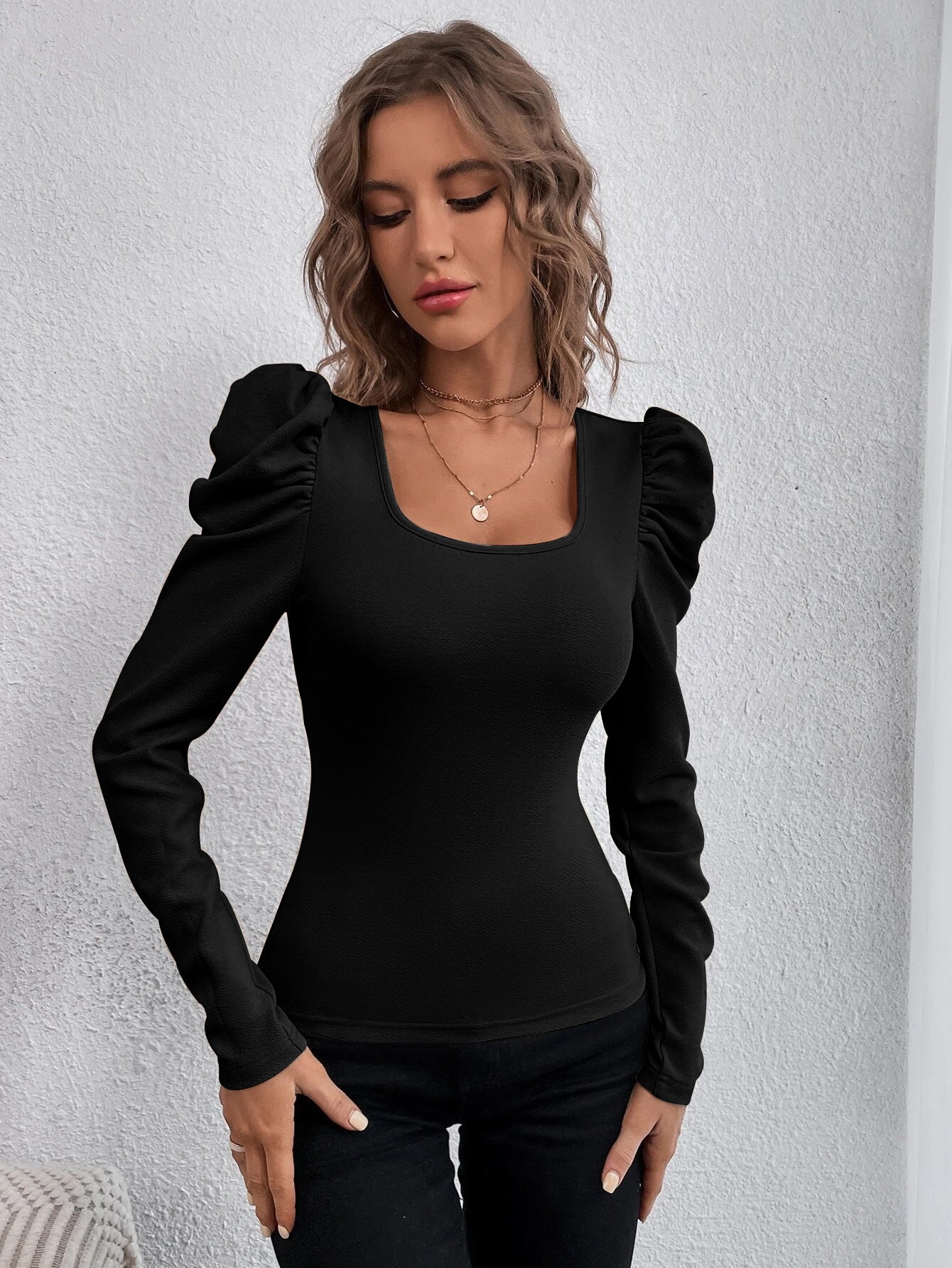 Women's Fashion Square Collar Slim-fit Knitted Long-sleeved T-shirt